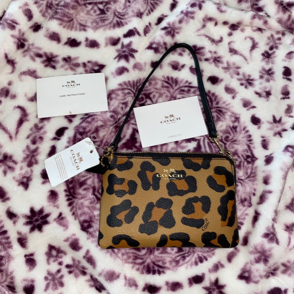 Coach Wallet - Cheetah Print